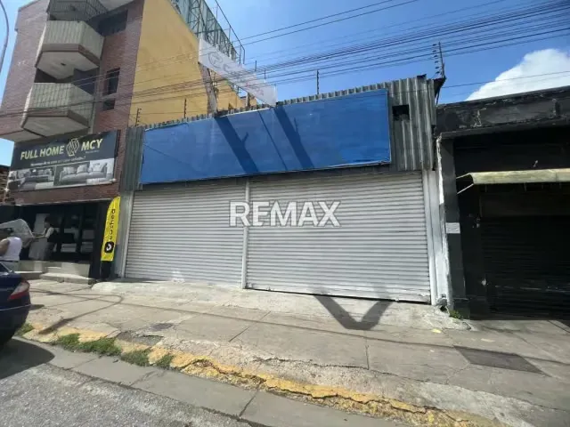 Se Vende Galpón en la Avenida Bolivar Oeste
