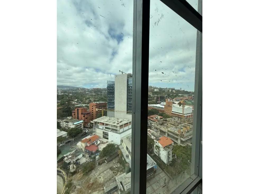 Vendo oficina financiada 60m2 Torre Nest Las Mercedes 6737 - 10