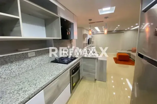 Apartamento en Alquiler Res. Lago Country III - 4