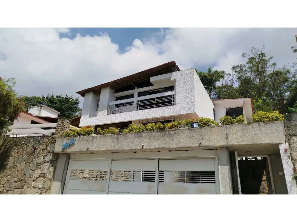 Casa en venta Urb El Placer 5h/6b/3p piscina