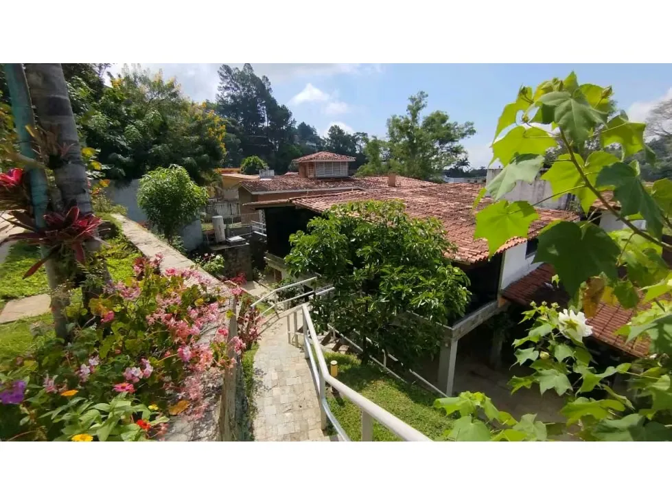 Casa en venta Urb El Placer 5h/6b/3p piscina - 24