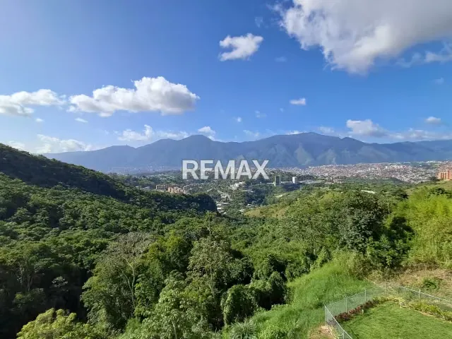 Venta Planta Baja 217 m2 en obra Gris con Vista urb. Solar El Hatillo - 4
