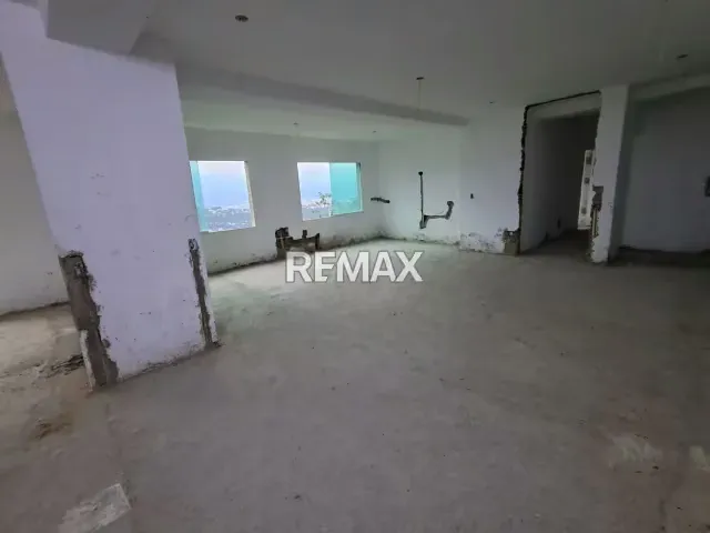 Venta Planta Baja 217 m2 en obra Gris con Vista urb. Solar El Hatillo - 5