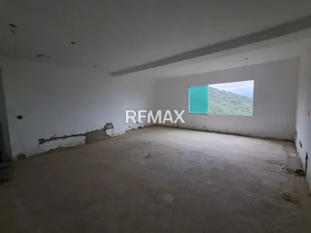 Venta Planta Baja 217 m2 en obra Gris con Vista urb. Solar El Hatillo - 6