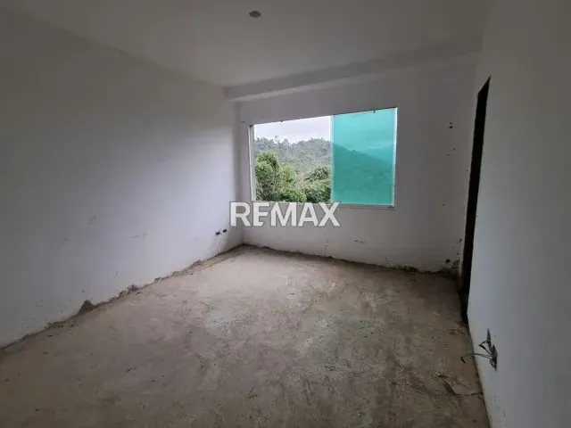 Venta Planta Baja 217 m2 en obra Gris con Vista urb. Solar El Hatillo - 9