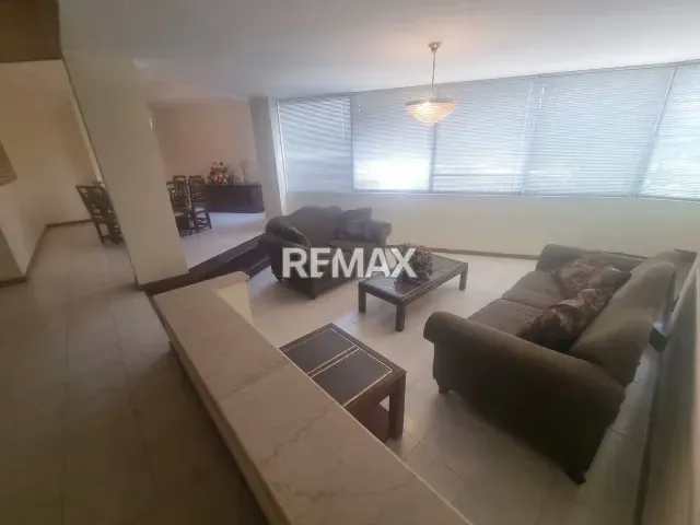 En Venta• Apartamento ubicado en Residencias Altair - 8