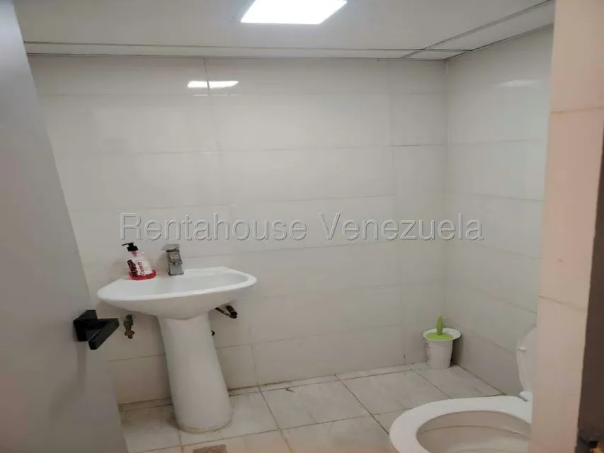 Local Comercial en Venta en Catia, Distrito Metropolitano - 9