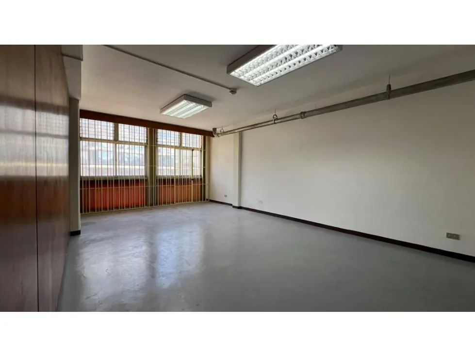 Se vende Oficina 99m² sabana Grande - 6