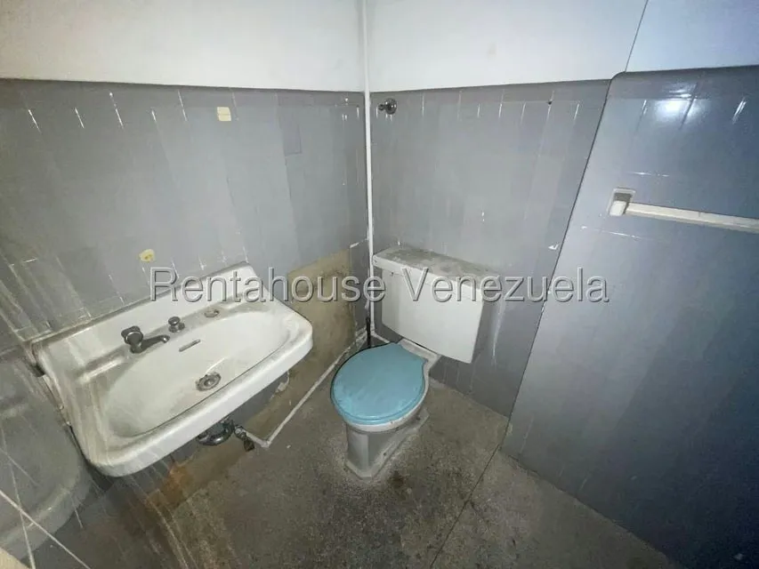 Oficina en Alquiler en El Rosal, Distrito Metropolitano - 11