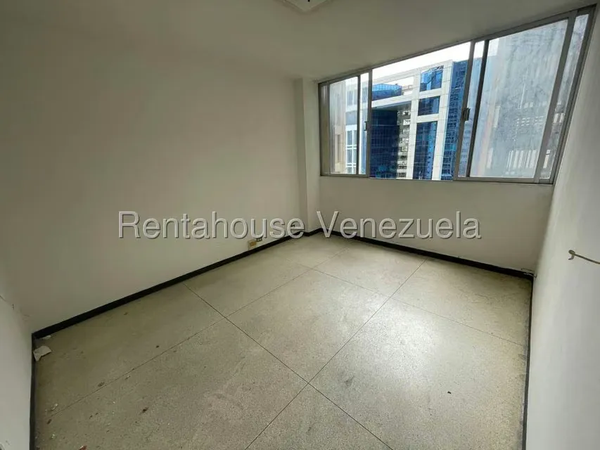 Oficina en Alquiler en El Rosal, Distrito Metropolitano - 8