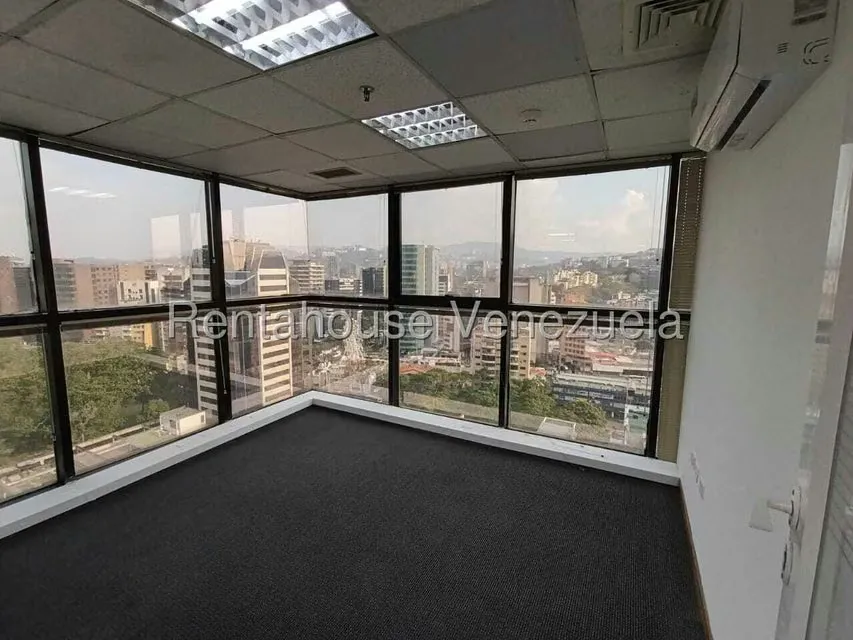 Oficina en Venta en El Bosque, Distrito Metropolitano - 17
