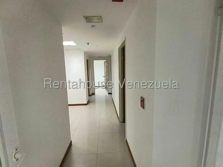 Oficina en Venta en El Bosque, Distrito Metropolitano - 19