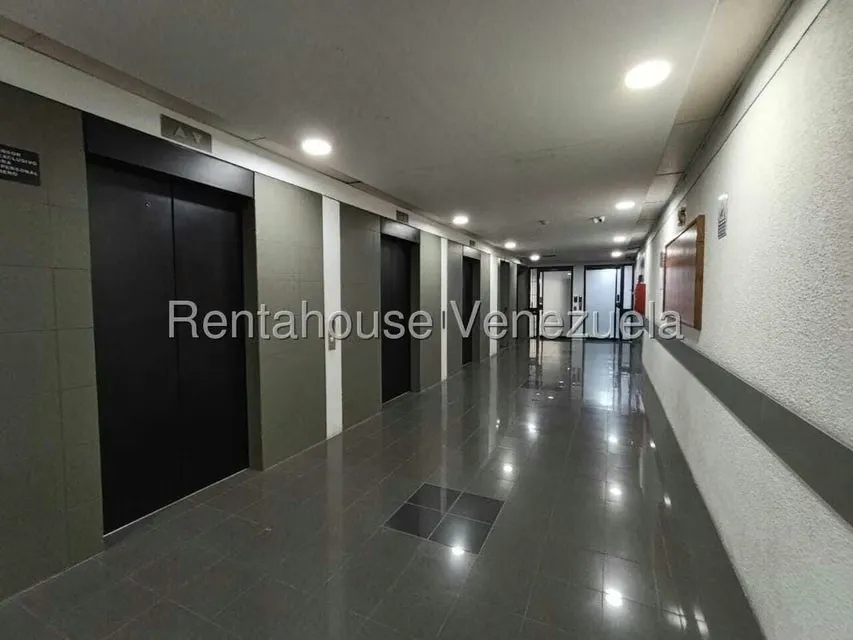 Oficina en Venta en El Bosque, Distrito Metropolitano - 3