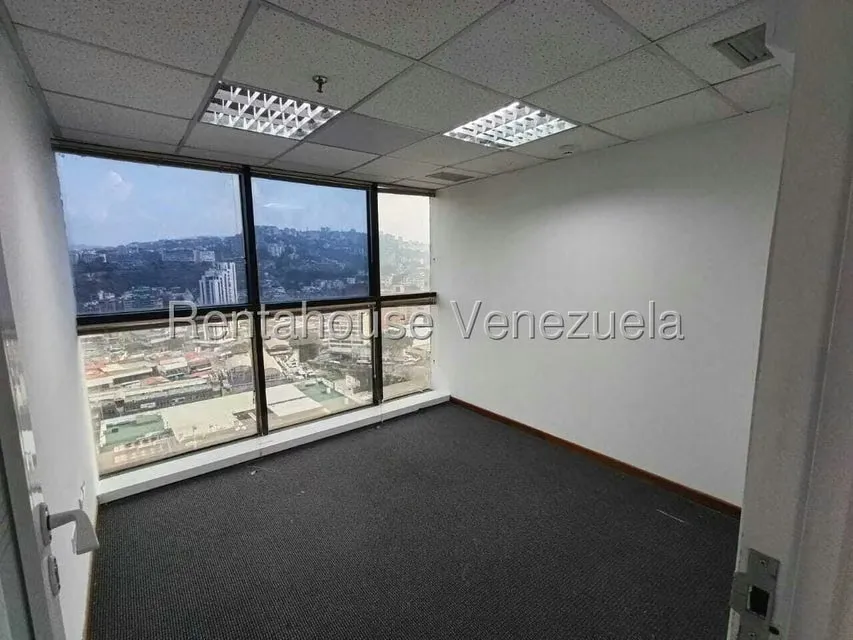 Oficina en Venta en El Bosque, Distrito Metropolitano - 22