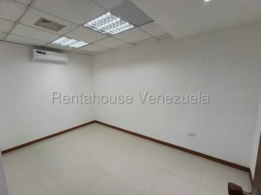 Oficina en Venta en El Bosque, Distrito Metropolitano - 26