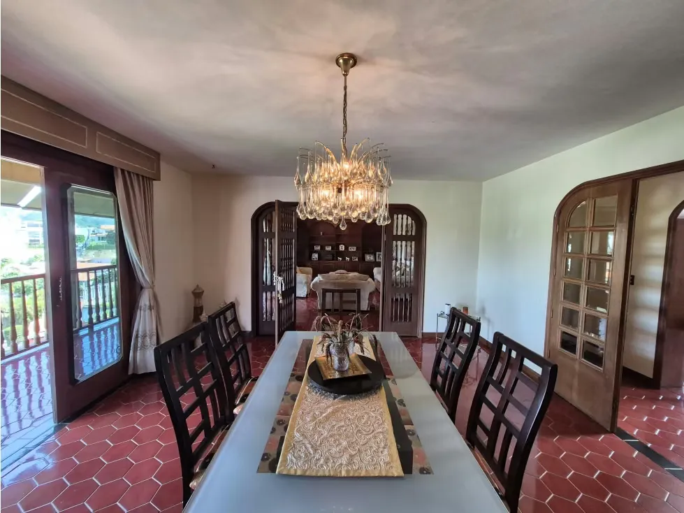 Vendo casa 550m2 Cumbres de Curumo 8930 - 23
