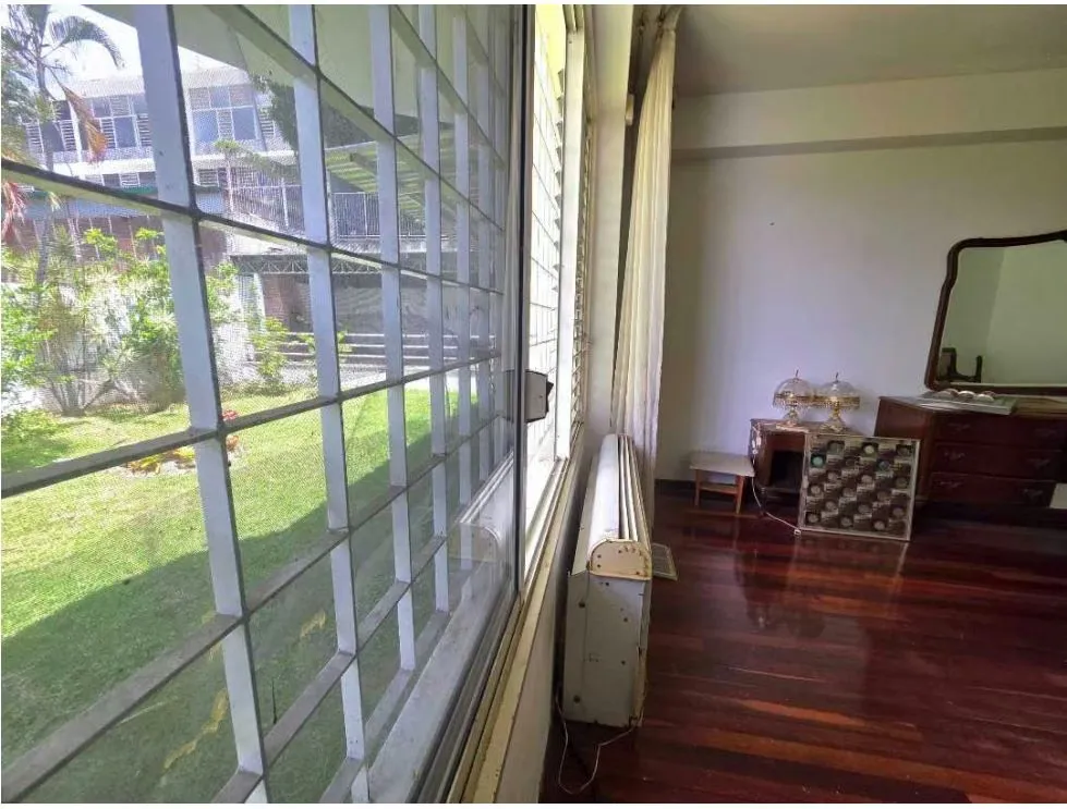 Vendo casa duplex 647m2 Country Club 4516 - 4