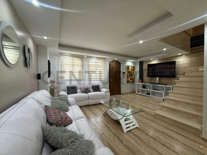 Casa en venta en Lecheria el CR Pueblo Viejo