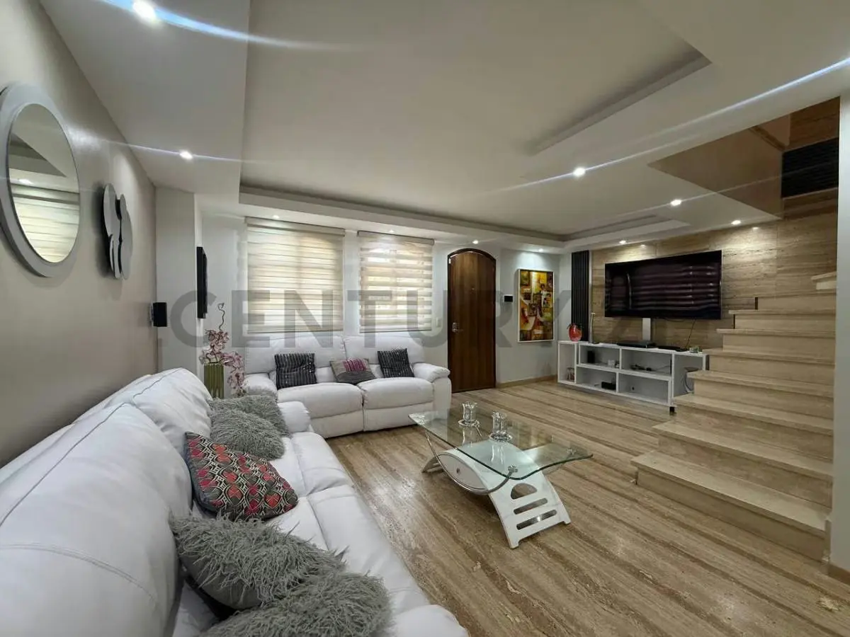 Casa en venta en Lecheria el CR Pueblo Viejo