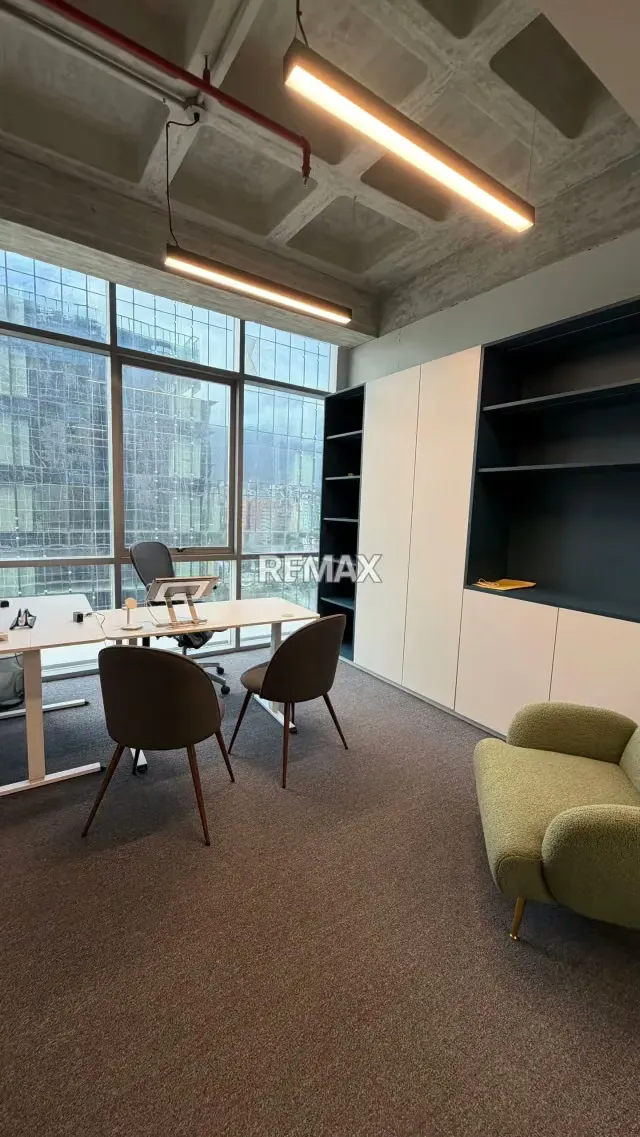 Oficina en venta Las Mercedes 92 M2 - 12