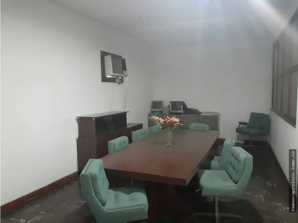 En Venta Galpón con Fondo de Comercio Zona Ind. Castillito C-3459726 - 4