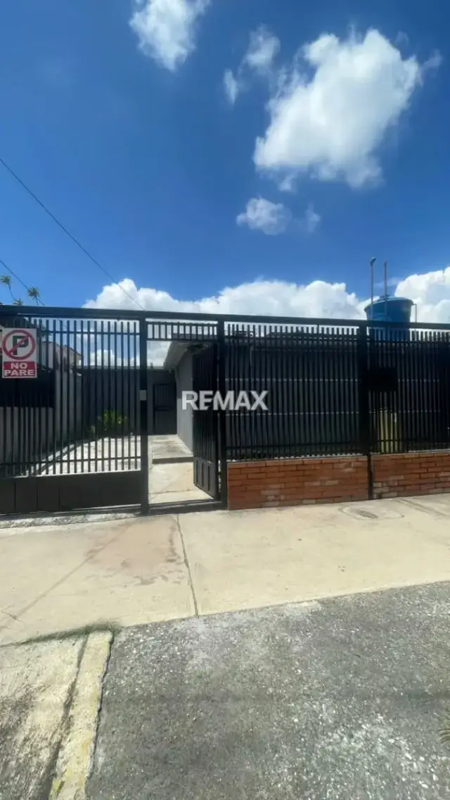 En Alquiler Casa Comercial Listo para operar y hacer Crecer tu Negocio en el Obelisco
