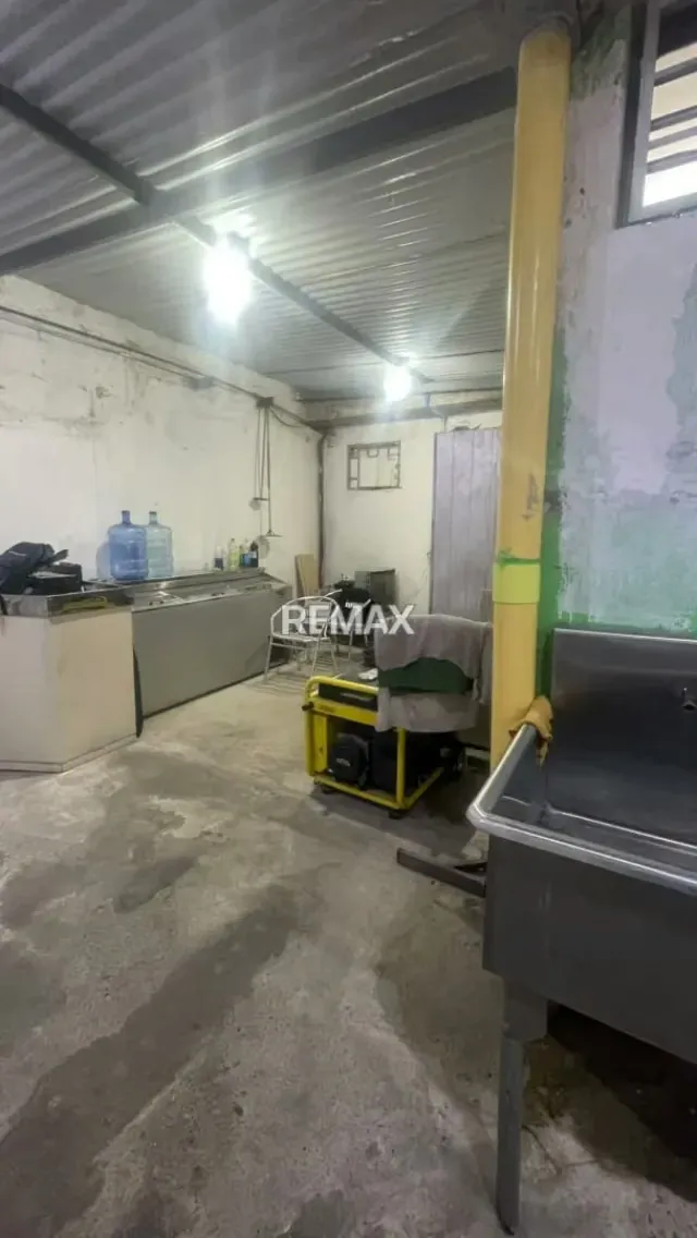 En Alquiler Casa Comercial Listo para operar y hacer Crecer tu Negocio en el Obelisco - 9