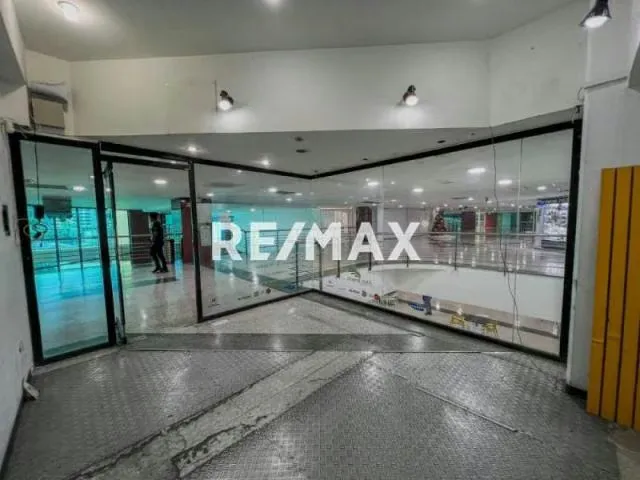 LOCAL COMERCIAL CC LAS AMERICAS - 3