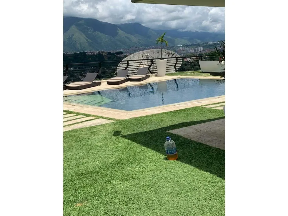 Se vende casa 780m2 7h/7b/8p Cerro Verde 6472 - 15