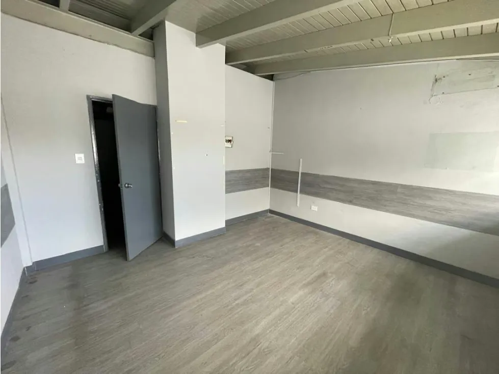 Vendo casa comercial 350m2 Chuao 0097 - 35