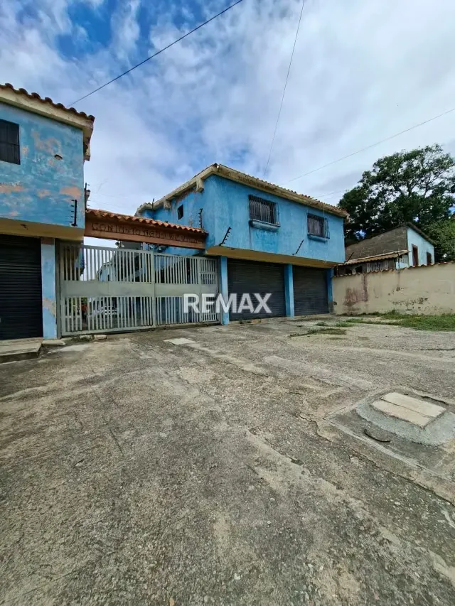 EN VENTA TOWNHOUSE EN AGUA DE VACA - 13