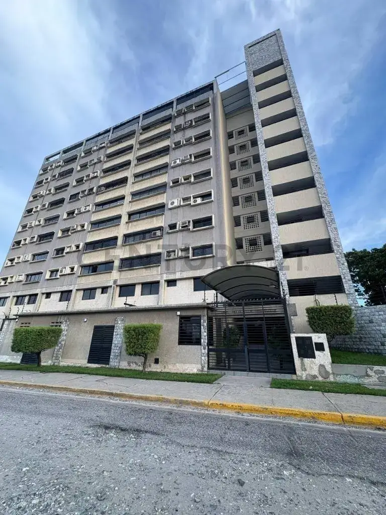 Apartamneto en alquiler Temporal frente al CC Las Trinitarias. Alquiler por dia