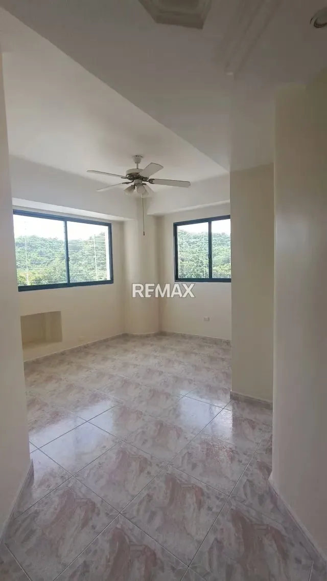En alquiler Apartamento en el Bosque Valencia calle cerrada res. El Cedral - 12