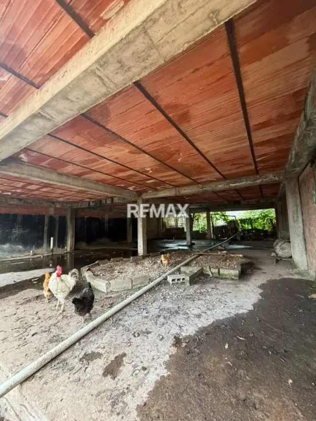 Terreno con avance de construcción ! Ubicado en el Páramo del junco - 9