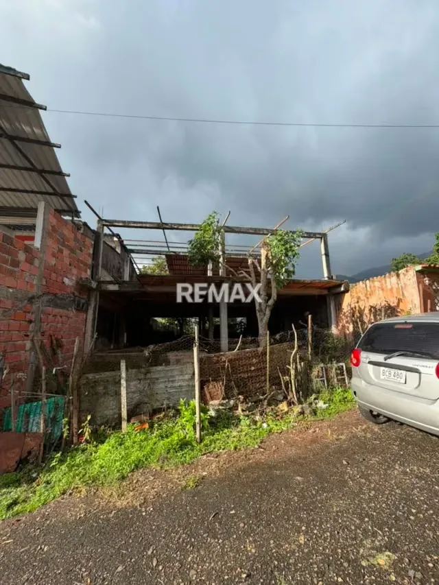 Terreno con avance de construcción ! Ubicado en el Páramo del junco - 10