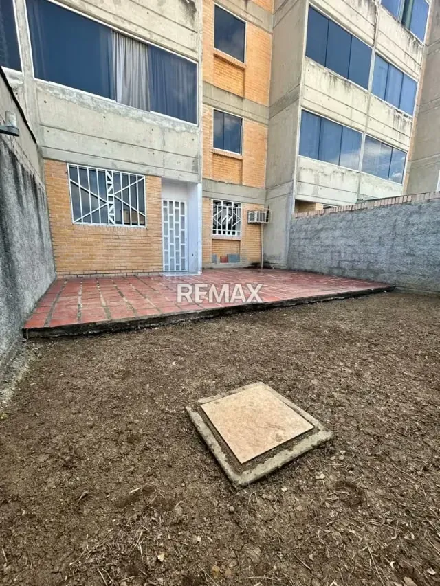 EN VENTA APARTAMENTO EN URBANISMO PRIVADO LA COLINA - 10