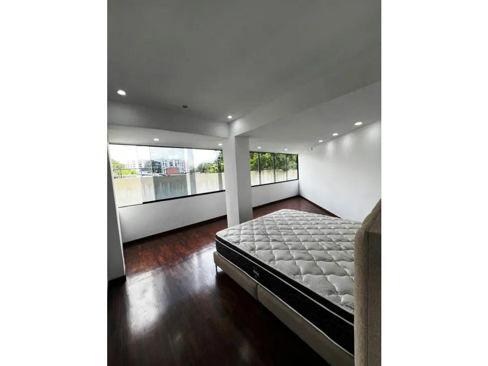 APARTAMENTO - LOS CHORROS - 300 Mts2 - 13
