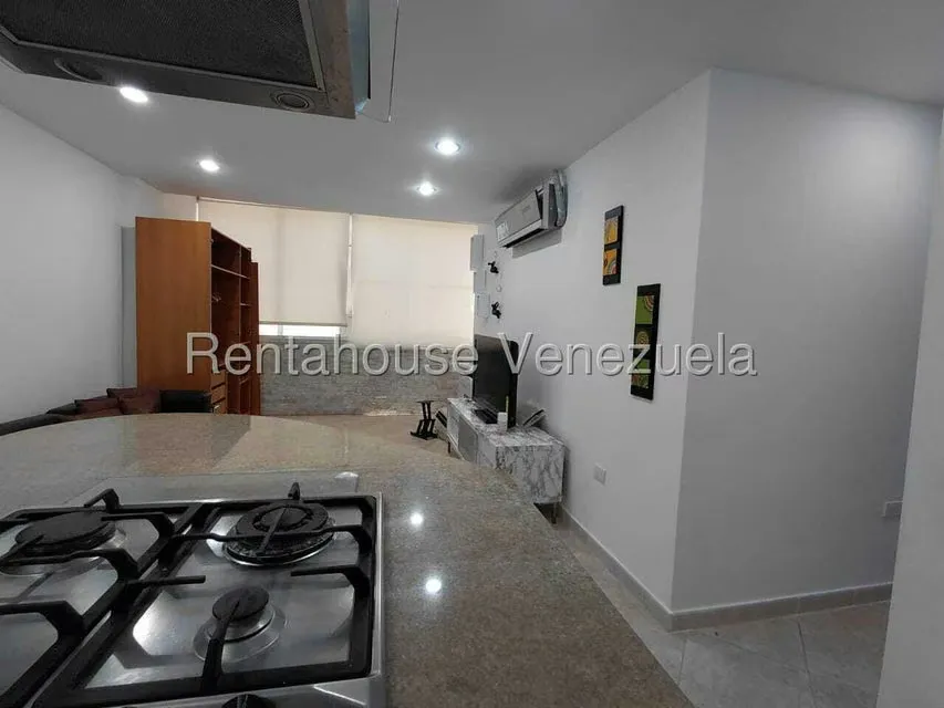 Apartamento (1 Nivel) en Alquiler en Los Palos Grandes, Distrito Metropolitano - 6