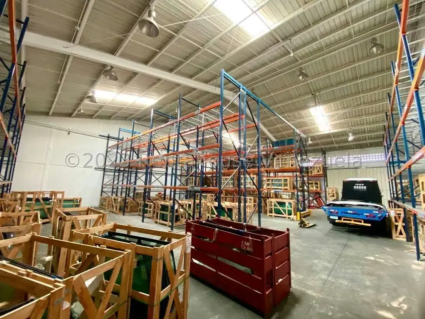 Galpon - Deposito en Alquiler en Zona Industrial 2, Lara - 38