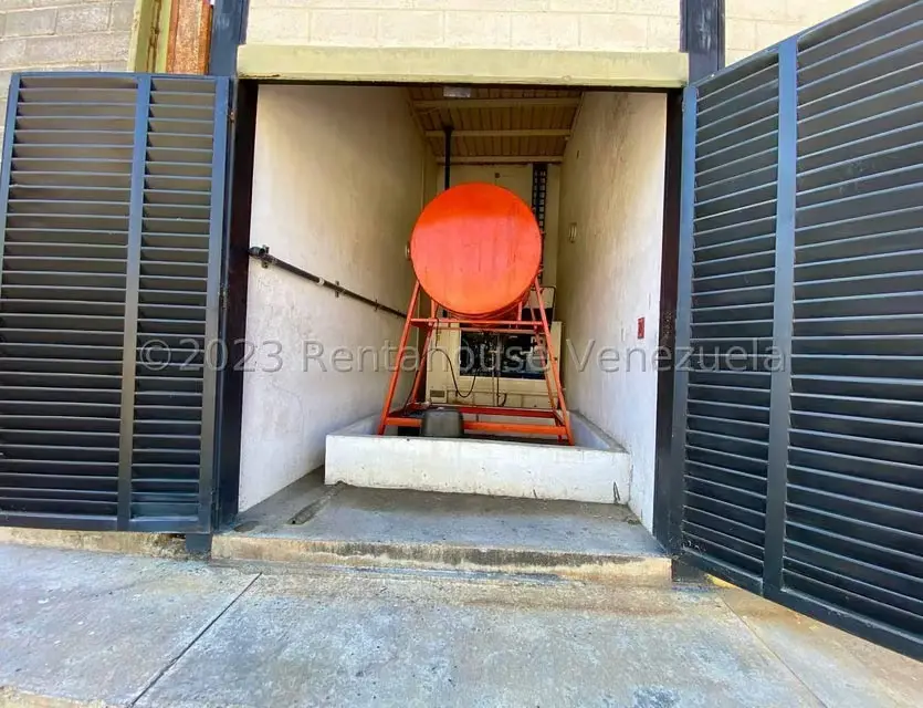 Galpon - Deposito en Alquiler en Zona Industrial 2, Lara - 61