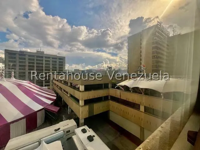 Apartamento (1 Nivel) en Venta en Chuao, Distrito Metropolitano - 18