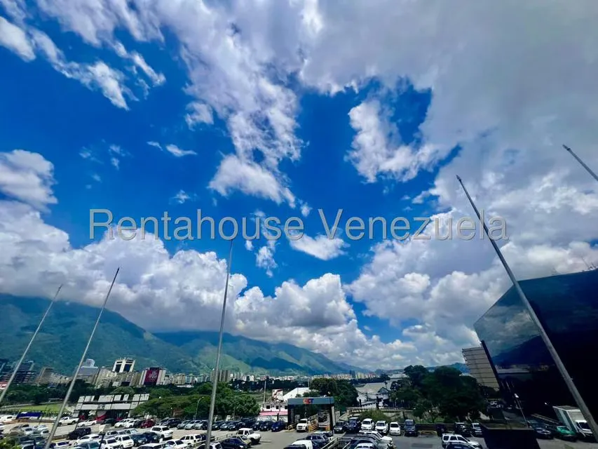 Apartamento (1 Nivel) en Venta en Chuao, Distrito Metropolitano - 30