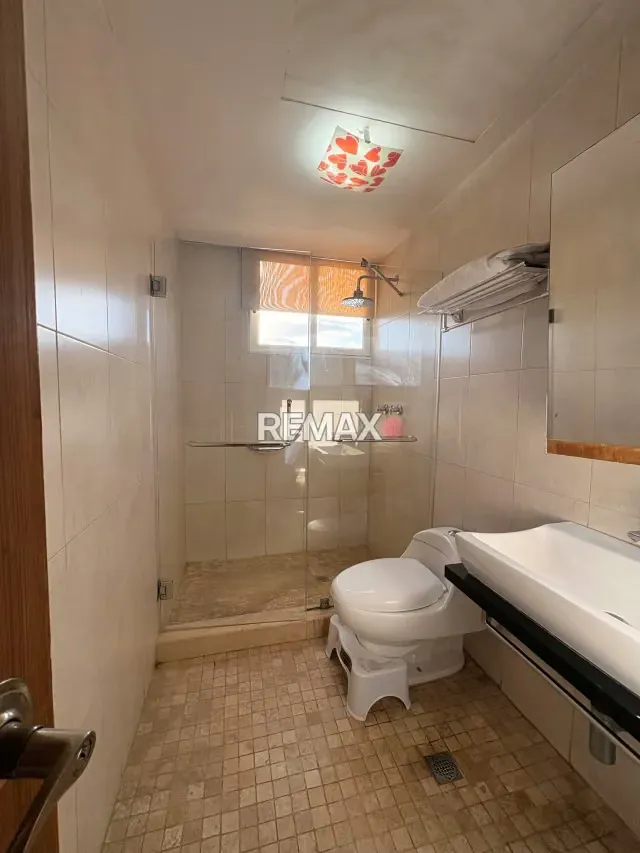 En venta Apartamento revestido en mármol al este de Barquisimeto Residencias Paris - 15