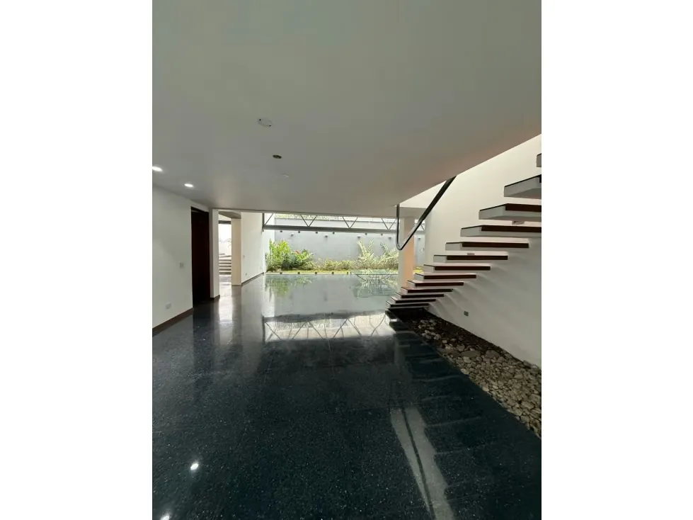 Casa en alquiler 1000m2 4H+S/4.5B+S/4P Altamira - 5