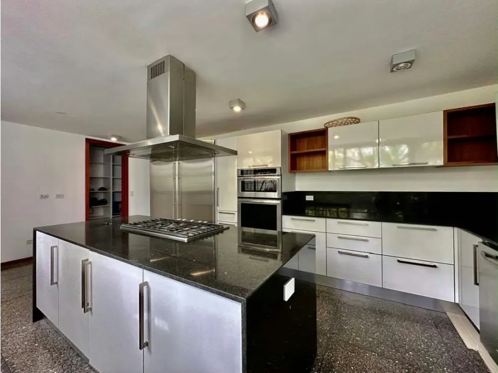 Casa en alquiler 1000m2 4H+S/4.5B+S/4P Altamira - 7