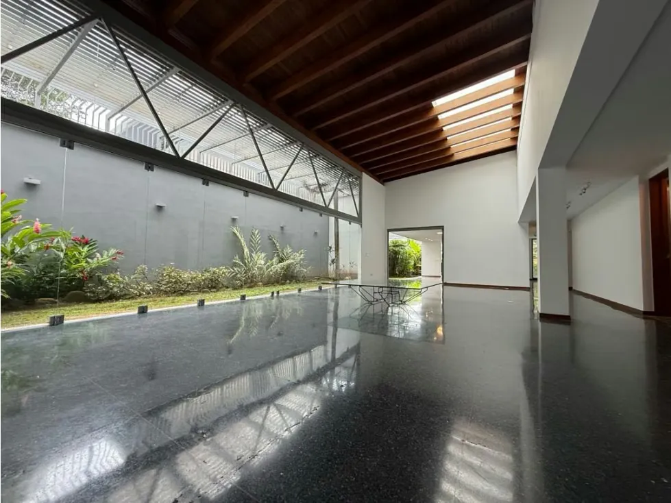 Casa en alquiler 1000m2 4H+S/4.5B+S/4P Altamira - 8