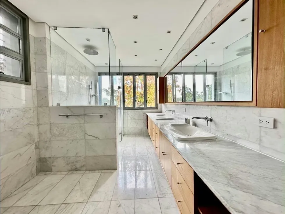 Casa en alquiler 1000m2 4H+S/4.5B+S/4P Altamira - 10