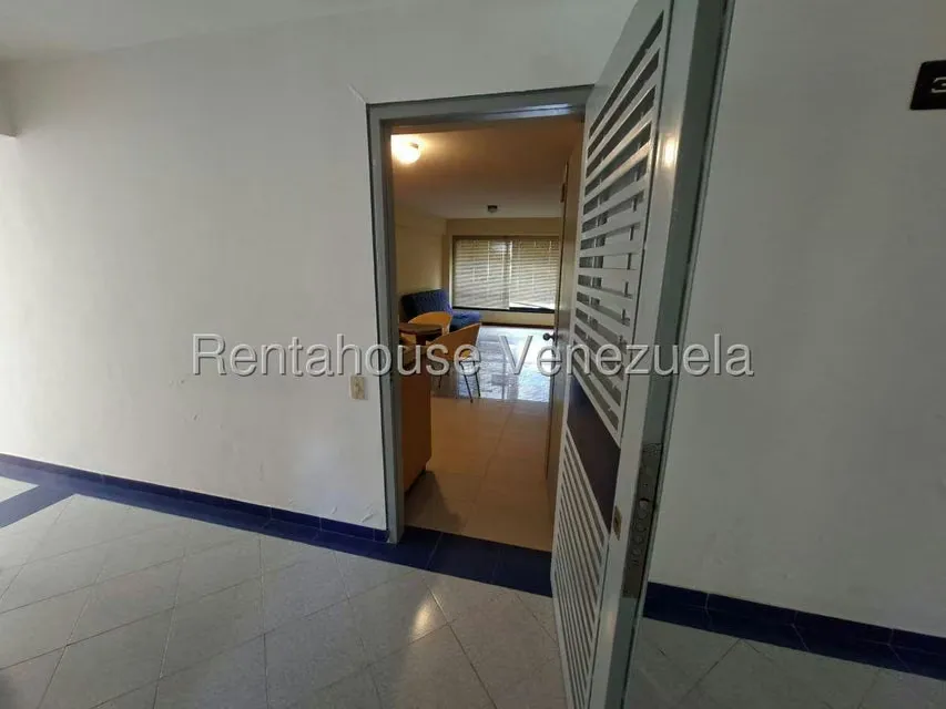 Apartamento (1 Nivel) en Alquiler en El Rosal, Distrito Metropolitano - 3