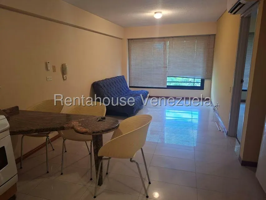 Apartamento (1 Nivel) en Alquiler en El Rosal, Distrito Metropolitano - 5