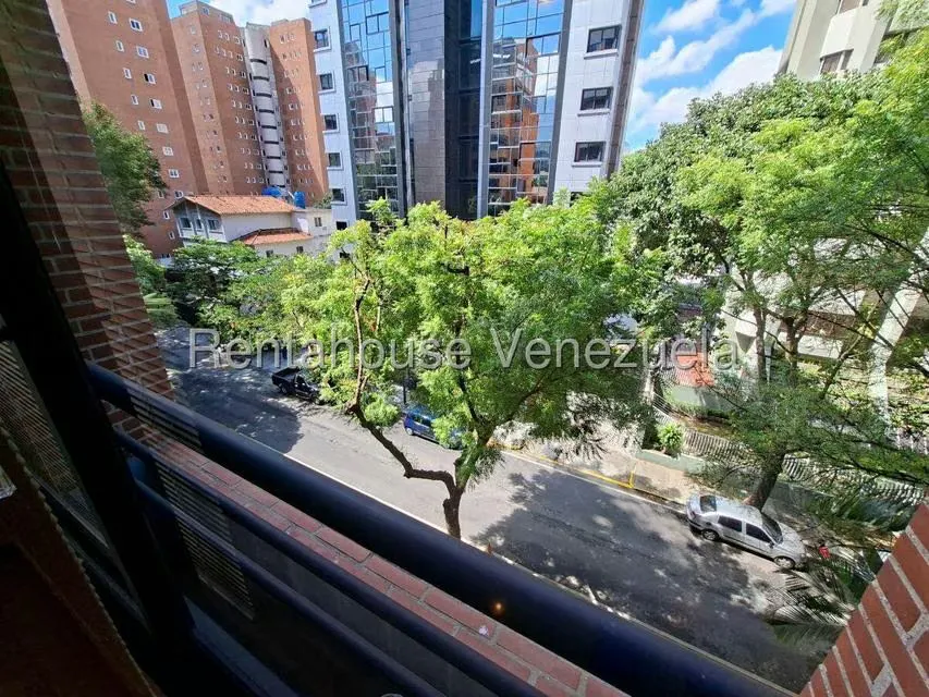 Apartamento (1 Nivel) en Alquiler en El Rosal, Distrito Metropolitano - 8